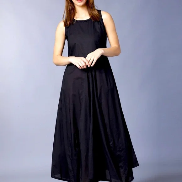 Women Black solid A-line dress with jacket - Picture 7 of 14